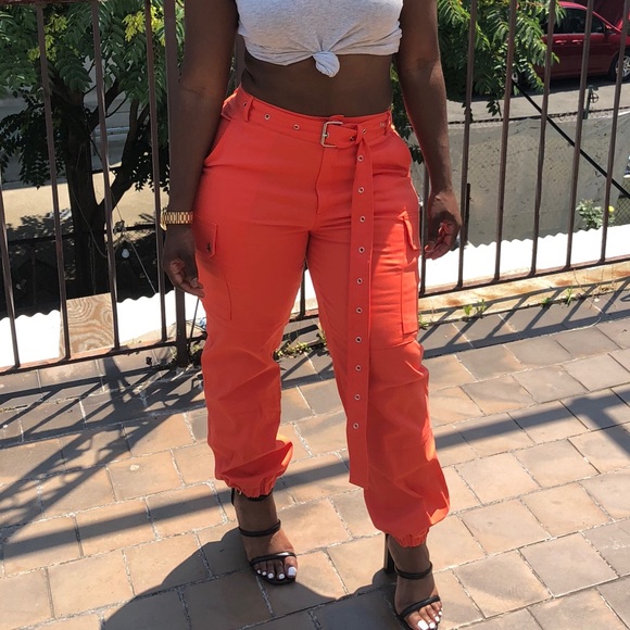 🚨Medium left🚨Orange cargo pants - Picture 5 of 7
